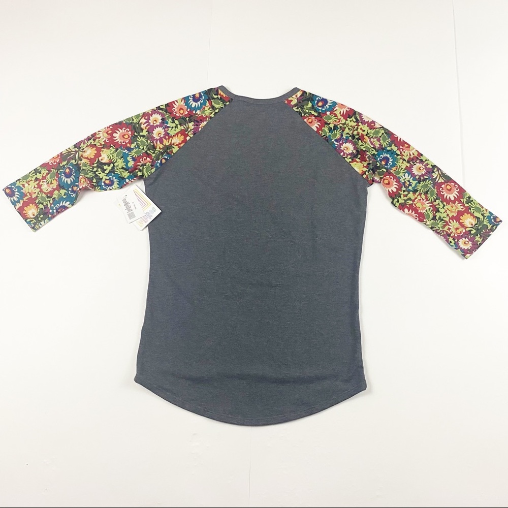 LuLaRoe Randy Gray Floral Top NWT Size Small - Picture 2 of 4